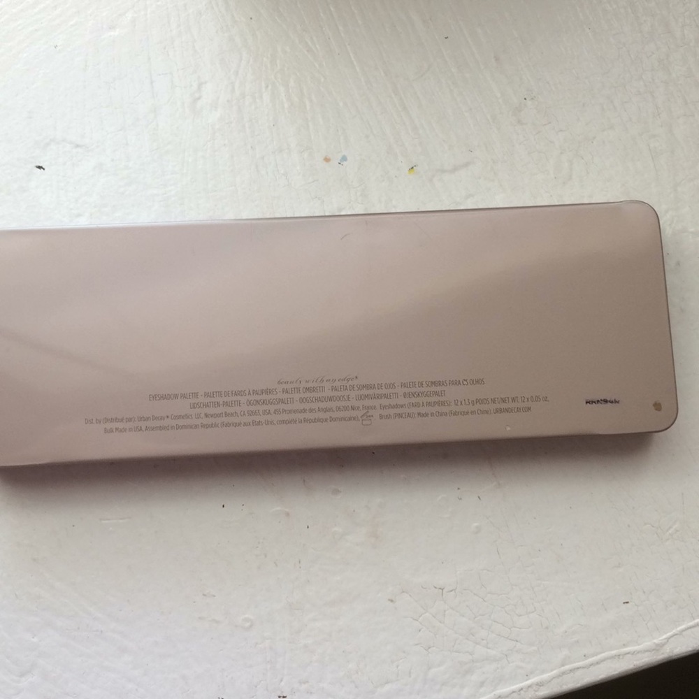 ❌ SOLD ❌ Urban Decay Naked2 Eyeshadow Pallete - Picture 8 of 8